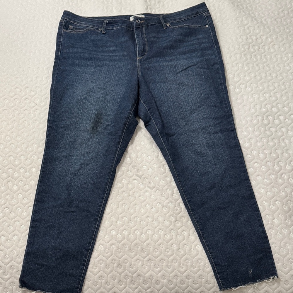 Sofia by Sofia Vergara Dark Blue Ankle Jeans